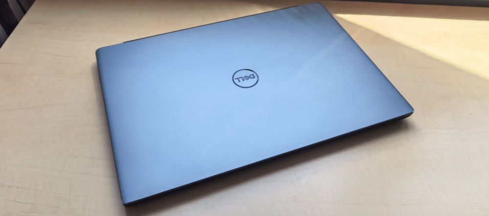 Laptop Dell Vostro_14"FHD IPS__i7-10510U__16GB DDR4__512GB SSD__NVidia MX 250__NOU 10/10
