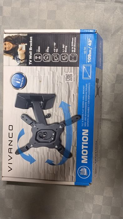 Стойка за стена за LED телевизор