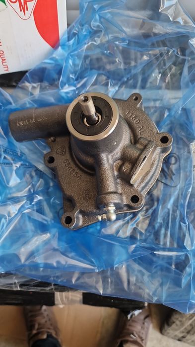 Pompa apa fiat 312 fiat 315 pe original import italia preț 650 pe orig