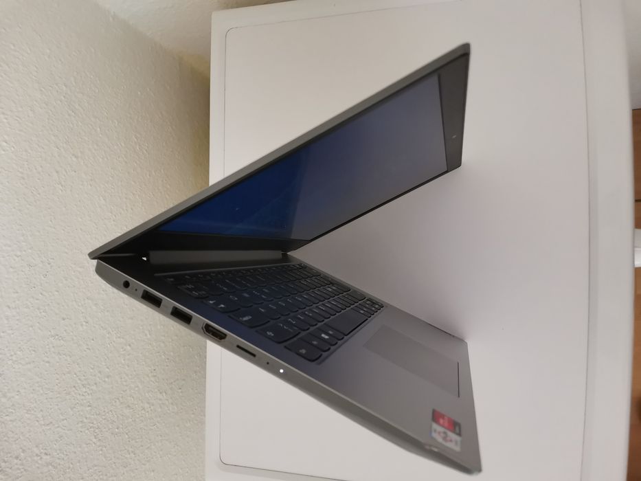 Laptop Lenovo IdeaPad 1