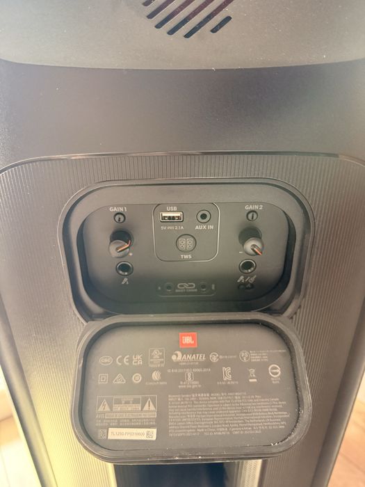 JBL party box 710
