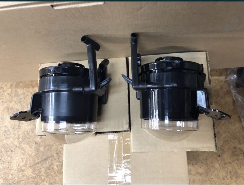 Туманка BMW E60 противотуманка БМВ Е60 М тех