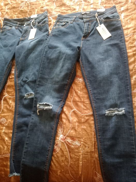 Джинсы молодежные