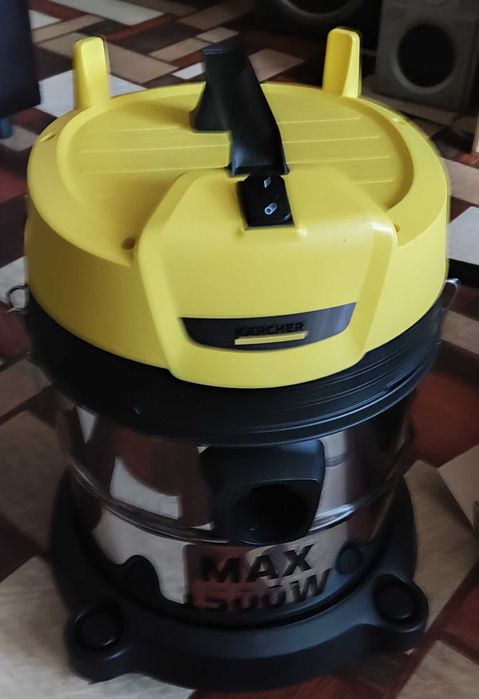 Пылесос Karcher .