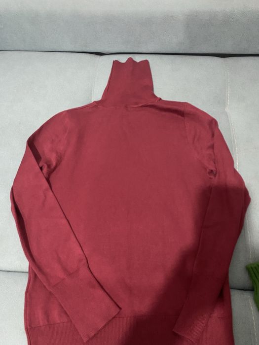 Свитера новые рр 42-44