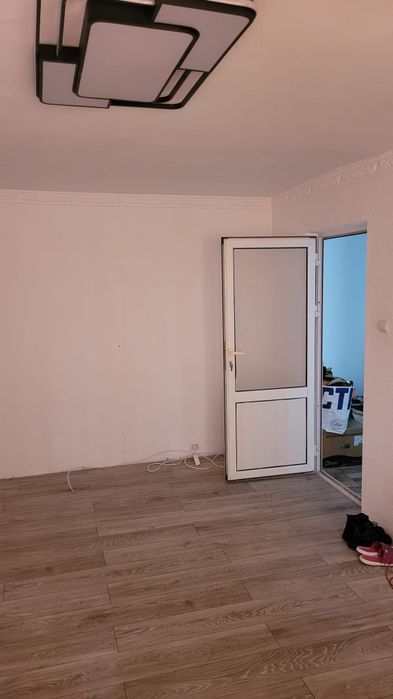 Apartament 3 camere și 2 balcoane etaj 1