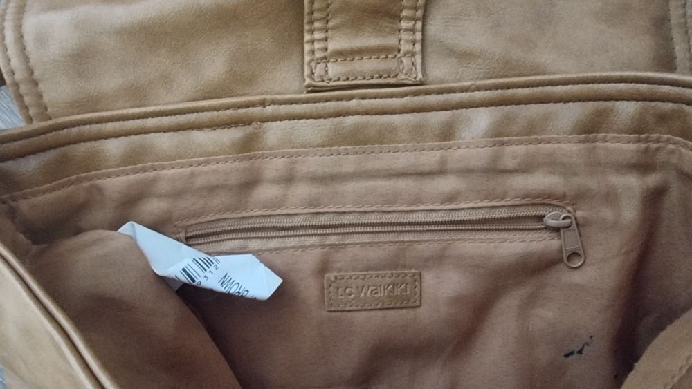 Сумка брендовий LC WAIKIKI brend 39×17 sm o'lchamda materiali yumshoq