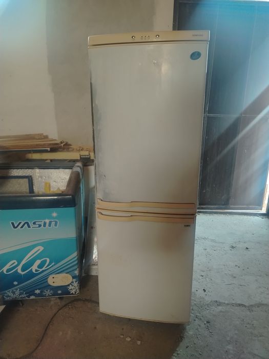 Холадиник сатылады