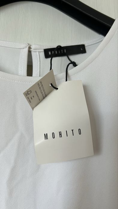 Рокля Mohito с етикет