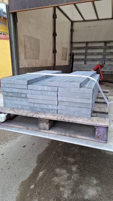 Trepte și grătare galvanizate