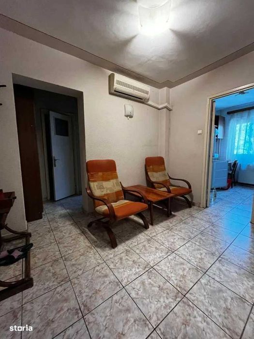 Inchriez apartament 4 camere et2/4 Podu Ros