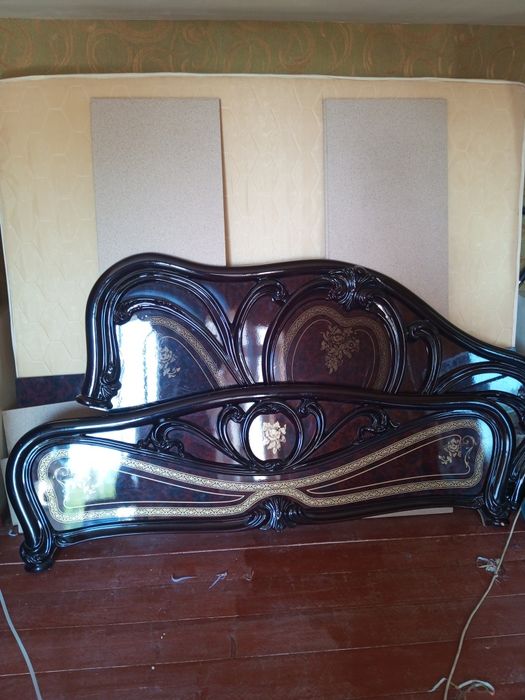 Mebel.spalniy garnitur