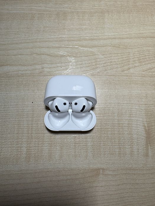 Наушники airpods 4
