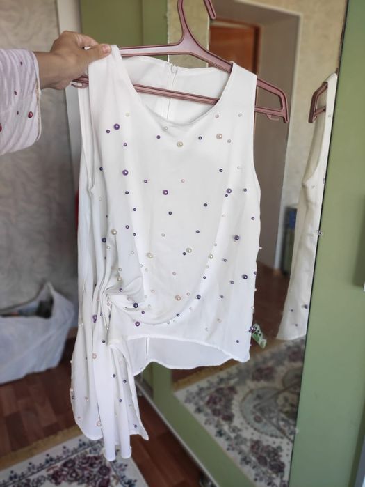 Плащ, кофты, брюк и юбка