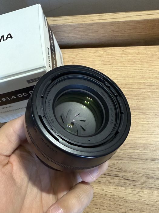 Sigma 56mm f/1.4 DC DN  для Sony E