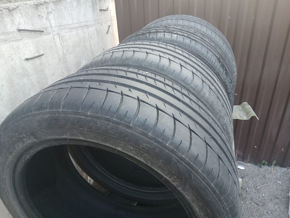 Шины летние 235/45/17 размер