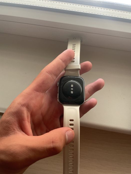 Часовник Huawei watch fit 4
