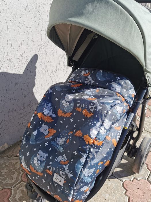 Продам детскую коляску Joie