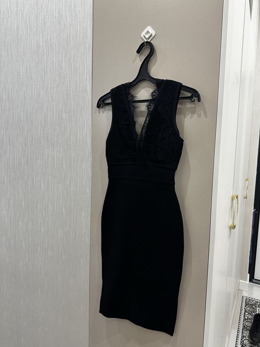 Вечернее облегающее платье