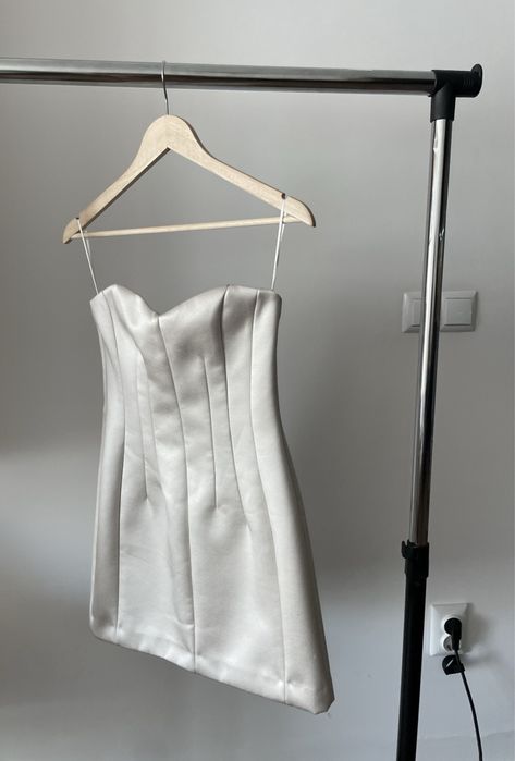 H&M limited edition сатенена рокля ХС