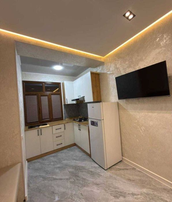 ЖК «Дипломат»/ Хонсарой 
Юнусабад-6 квартал 
Ор-р: Американское посоль