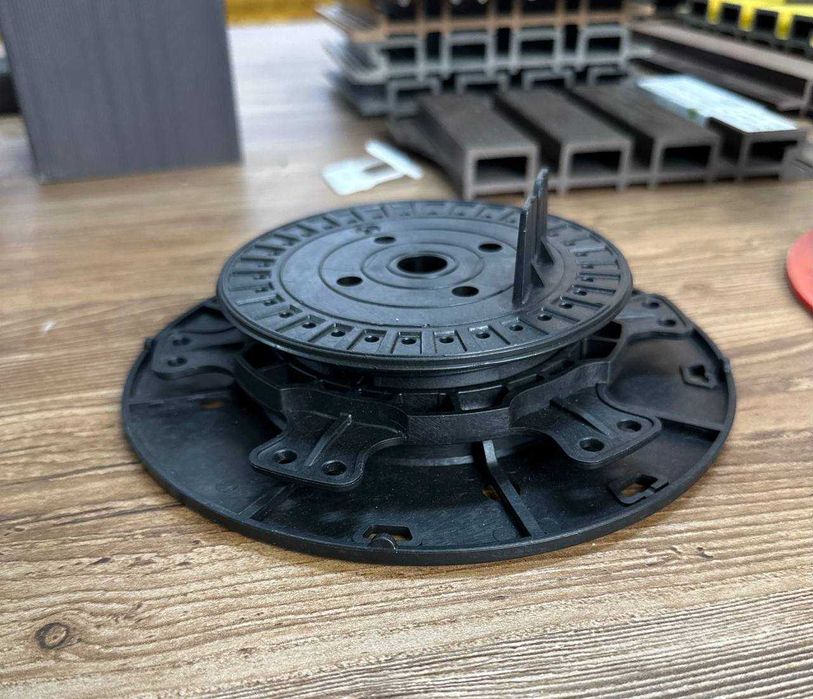 Регулируемые опоры для террасной доски из ДПК  .