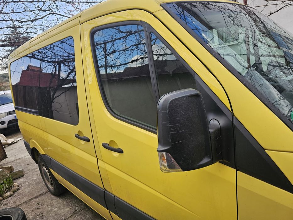 Vand microbuz Mercedes Sprinter, 2.2, 8+1 locuri, din 2015