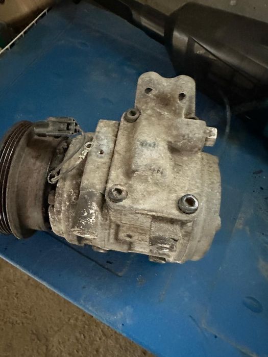 Compresor auto aer condiționat