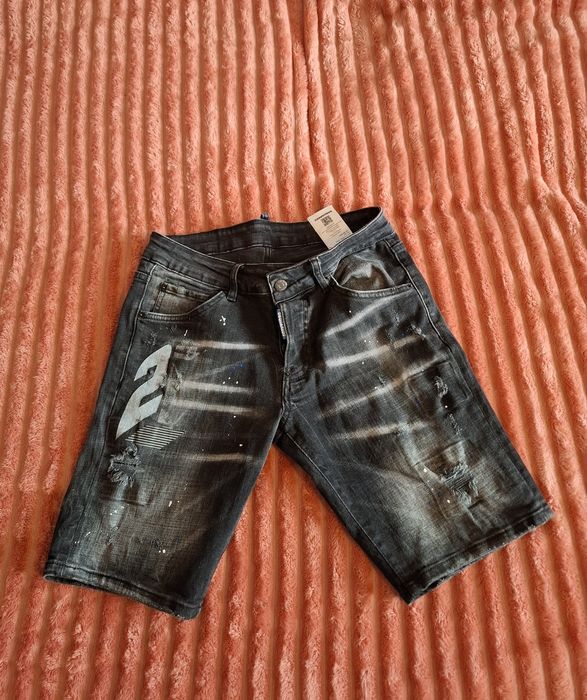 Blugi scurți Dsquared2