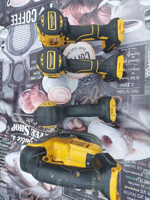 Filetante Dewalt. Fierăstrău pendular 18v.