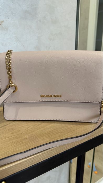 Продам сумку Michail Kors оригинал