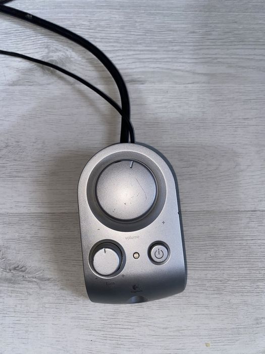 Subwoofer logitech z2300