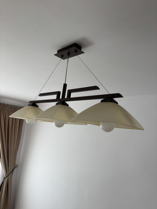 Lustra model deosebit