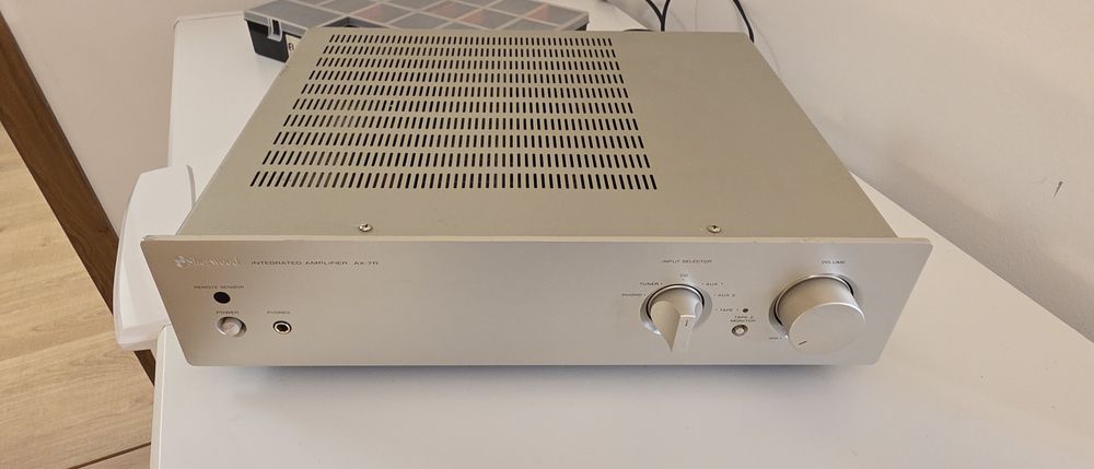 Amplificator Swerwood AX-7R