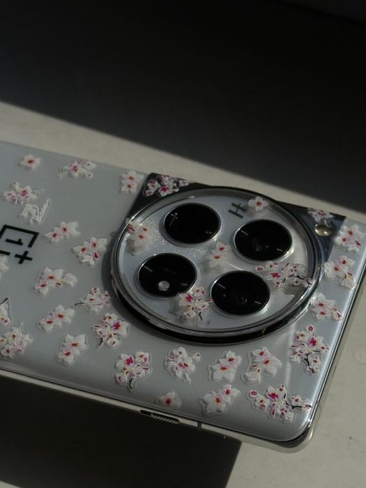 Oneplus 12 12/256гб белый цвет