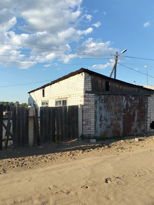 Продам пол дома . с.Жиланды