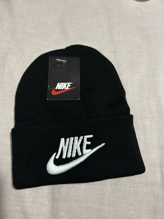 Căciuli unisex …
