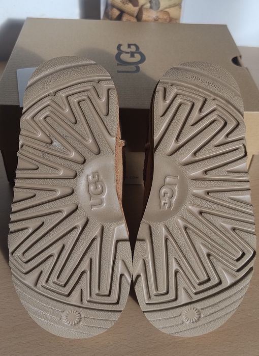 UGG Kids Classic Ultra Mini Nr 31 Noi