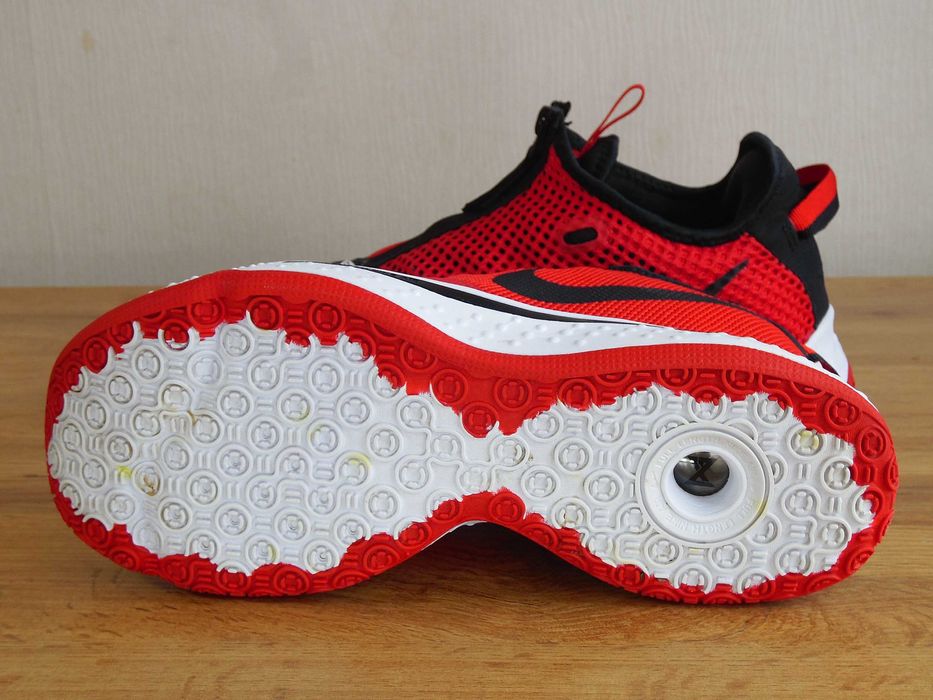 Nike PG 4 TB 'University Red' - 42,5 номер Оригинални!