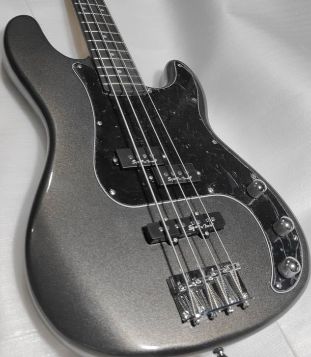 Bass Guitar || Bass Gitara || Bassguitar || Bassgitara ||