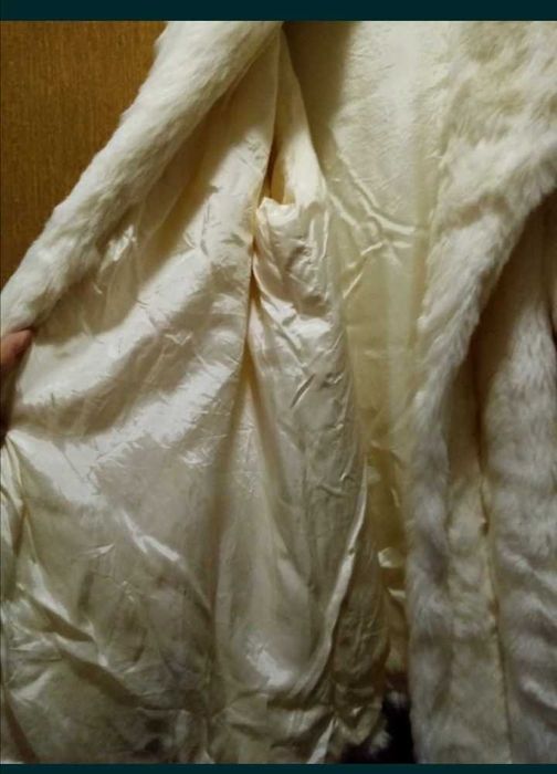 Пухкаво екокожа палто