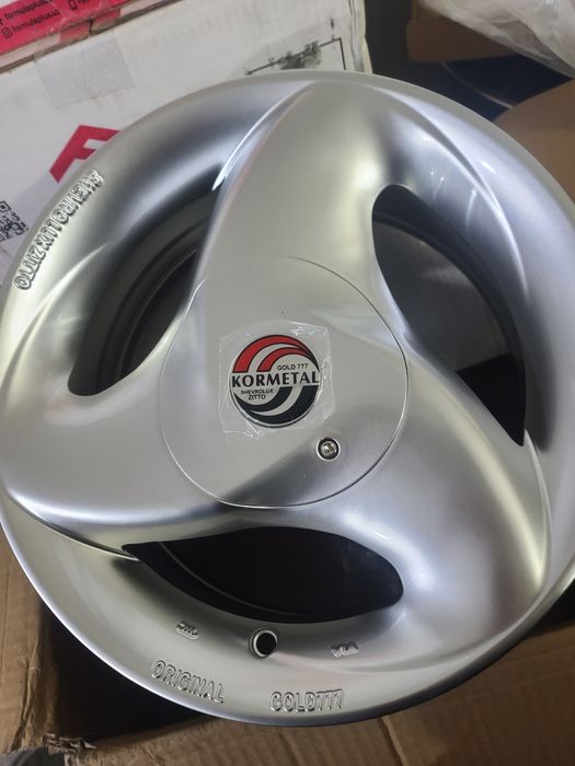 Karmetal diska sotiladi