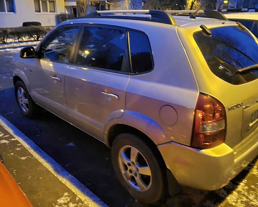 Vând Hyundai Tucson,2007 2.0crdi,4×4