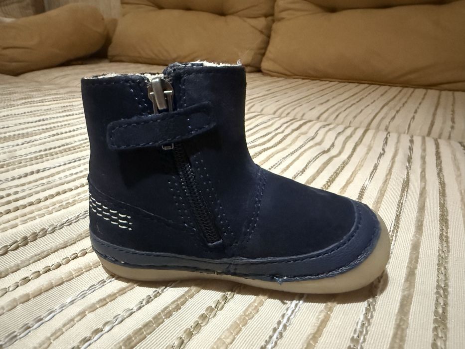 Боти от велур с велкро, 19 номер Kickers