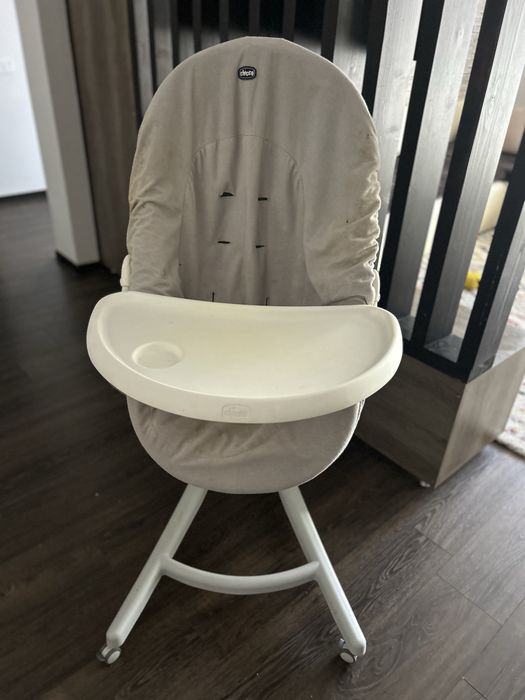 Chicco baby hug cu saltea + kit de masa