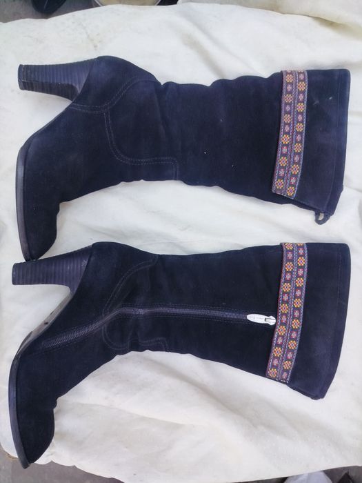 Продам сапоги, женские "Laura Berti "