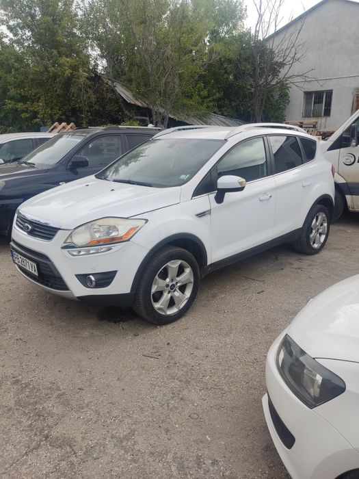 Ford Kuga на части