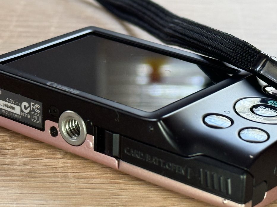 Canon PowerShot A2400 IS