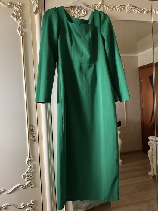 Женская одежда, платья, рубашки, кофты