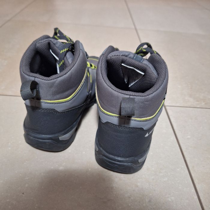 Ghete Decatlon mărimea 35